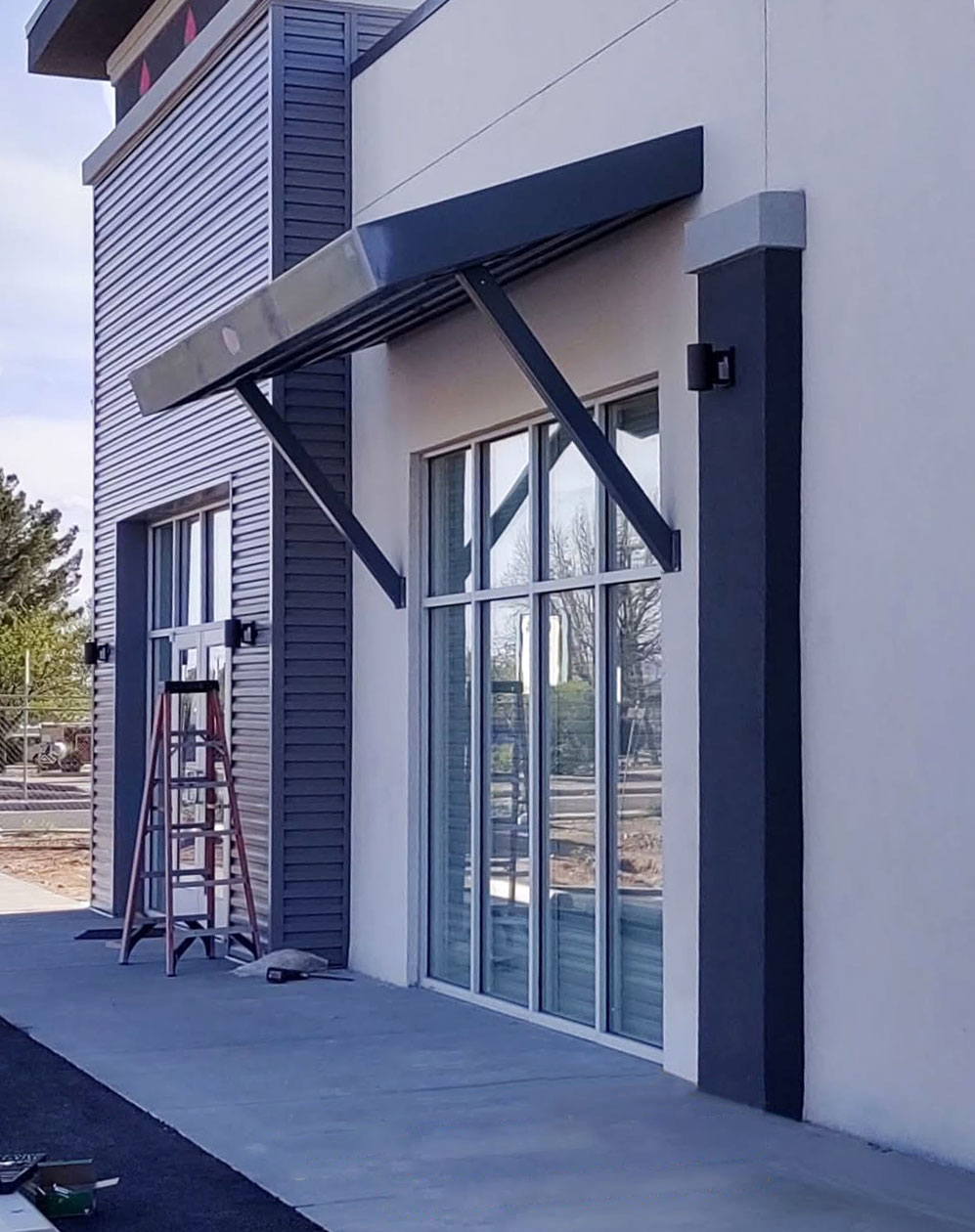 MetalAwning-Commercial-LG